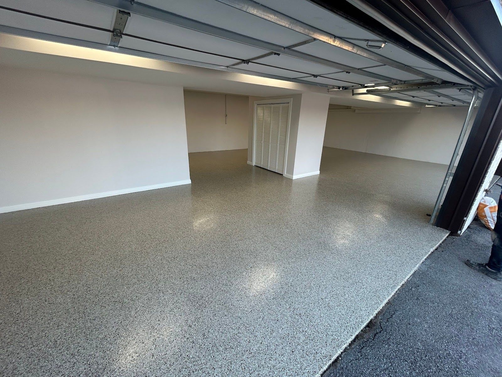 Kentucky Concrete Coatings Polyurea Coating inside Garage 1